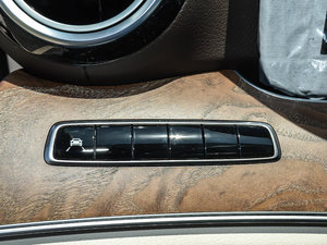 2017E 320L 4MATIC п؅^