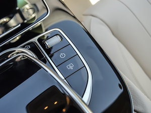 2017E 320L 4MATIC п؅^