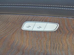 2017E 320L 4MATIC п؅^