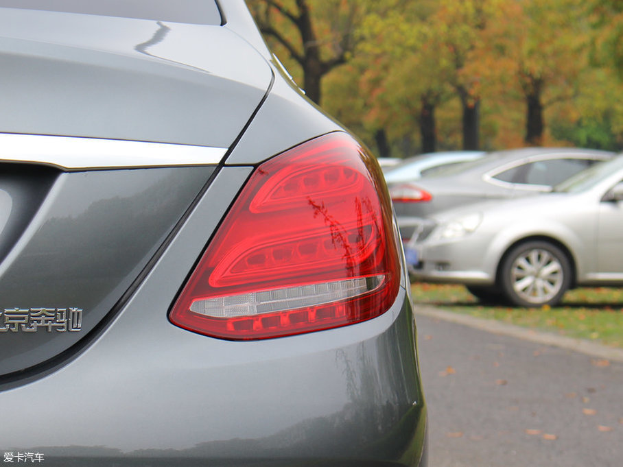 2017YC Ŀ C 200 L \