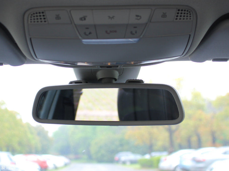 2017YC Ŀ C 200 L \