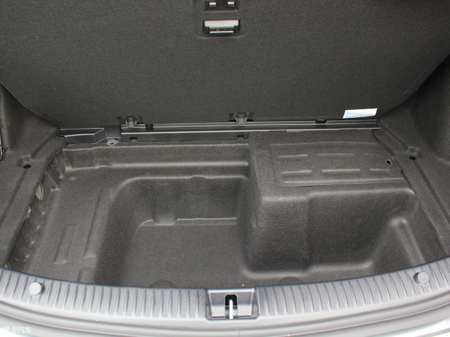 2017YC Ŀ C 200 L \