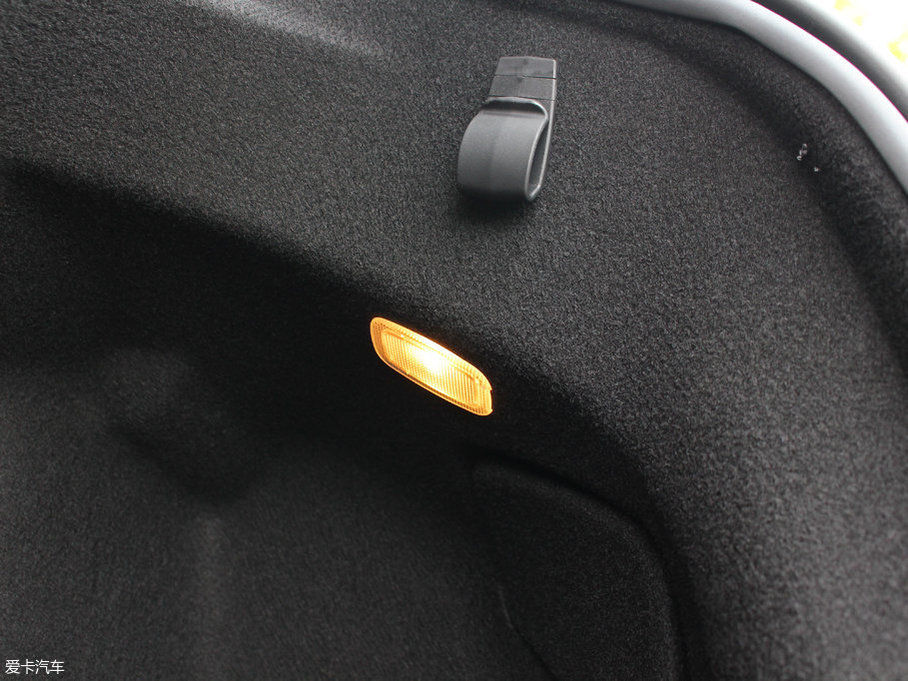 2017YC Ŀ C 200 L \