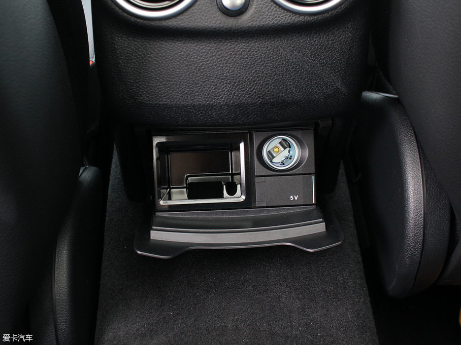 2017YC Ŀ C 200 L \