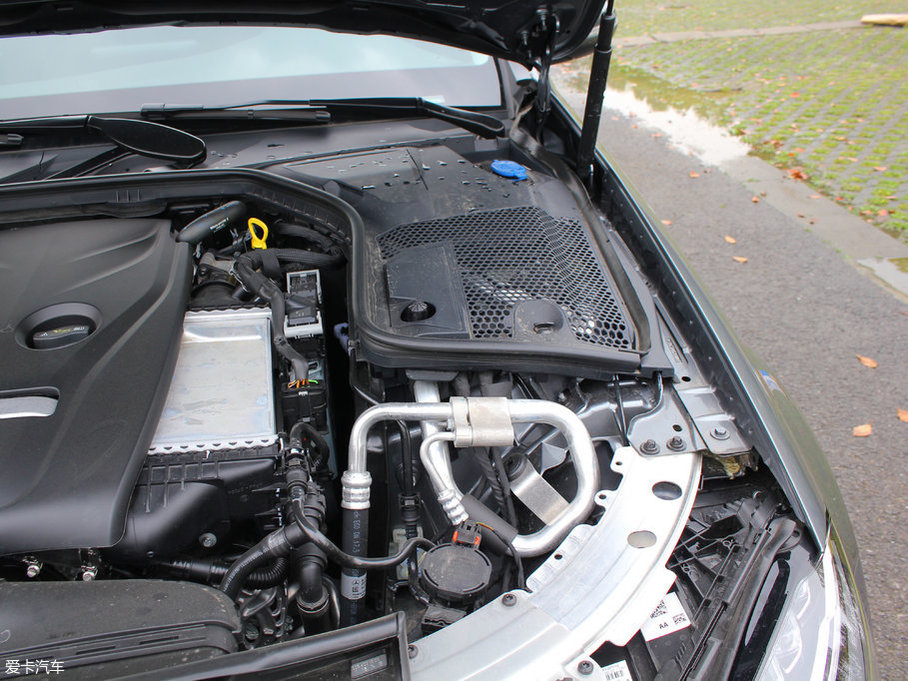 2017YC Ŀ C 200 L \