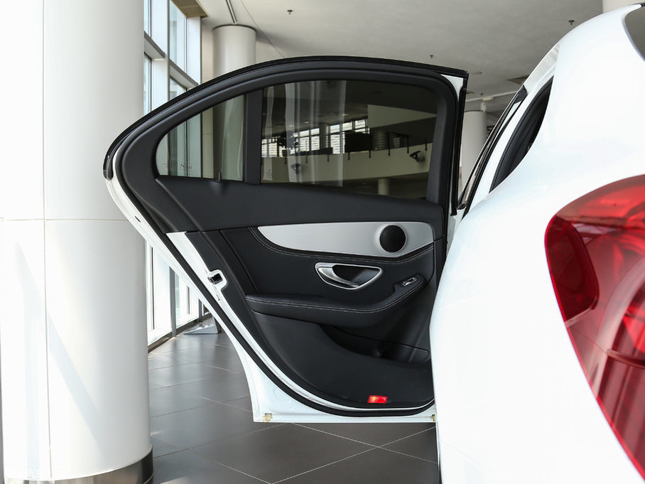 2017YC Ŀ C 200 4MATIC \Ӱ