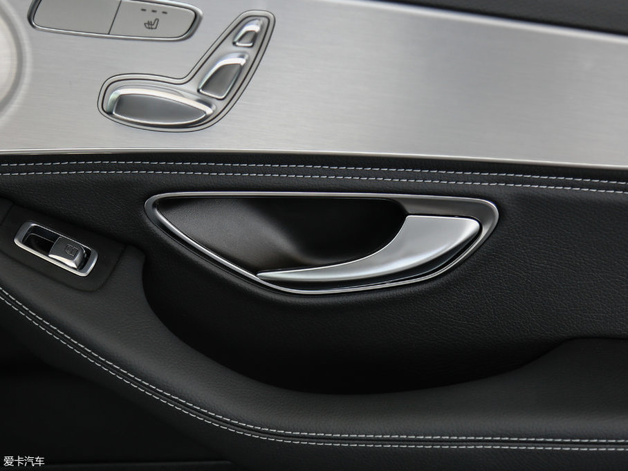 2017YC Ŀ C 200 4MATIC \Ӱ