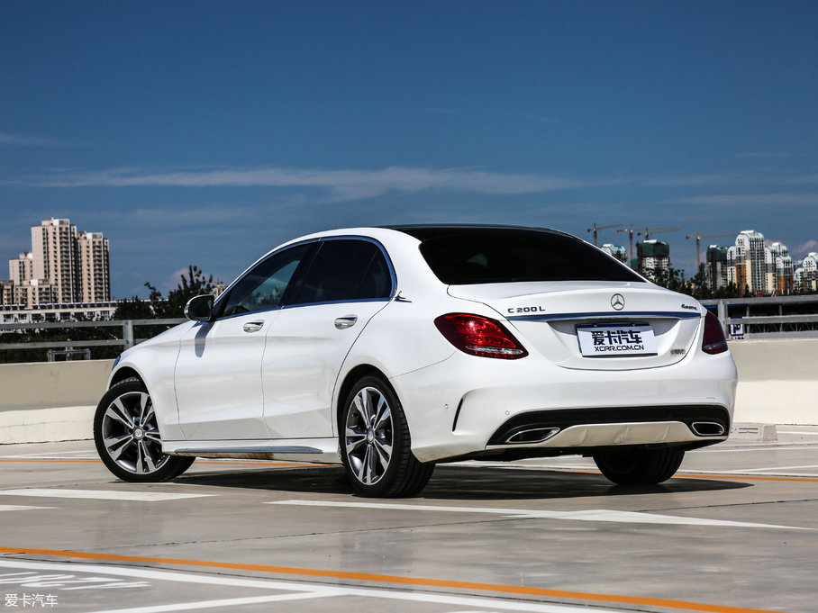 2017��YC�� �Ŀ� C 200 L 4MATIC �\�Ӱ�