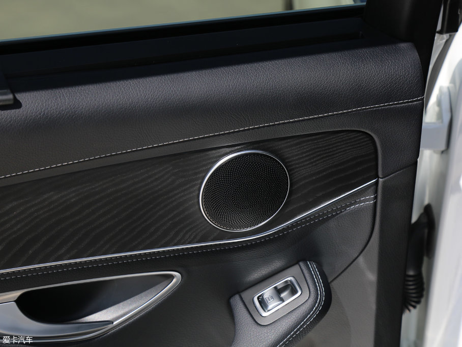 2017YC Ŀ C 200 L 4MATIC \(yn)Ӱ