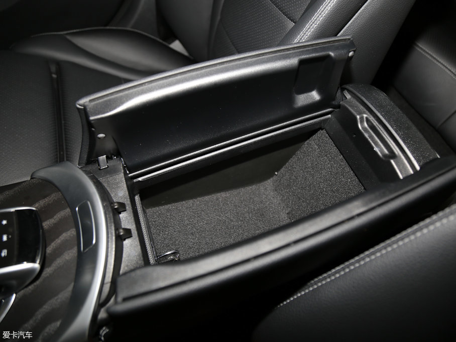 2017YC Ŀ C 200 L 4MATIC \Ӱ