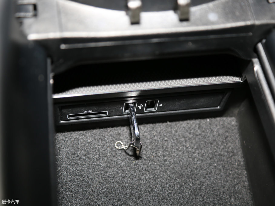 2017YC Ŀ C 200 L 4MATIC \Ӱ