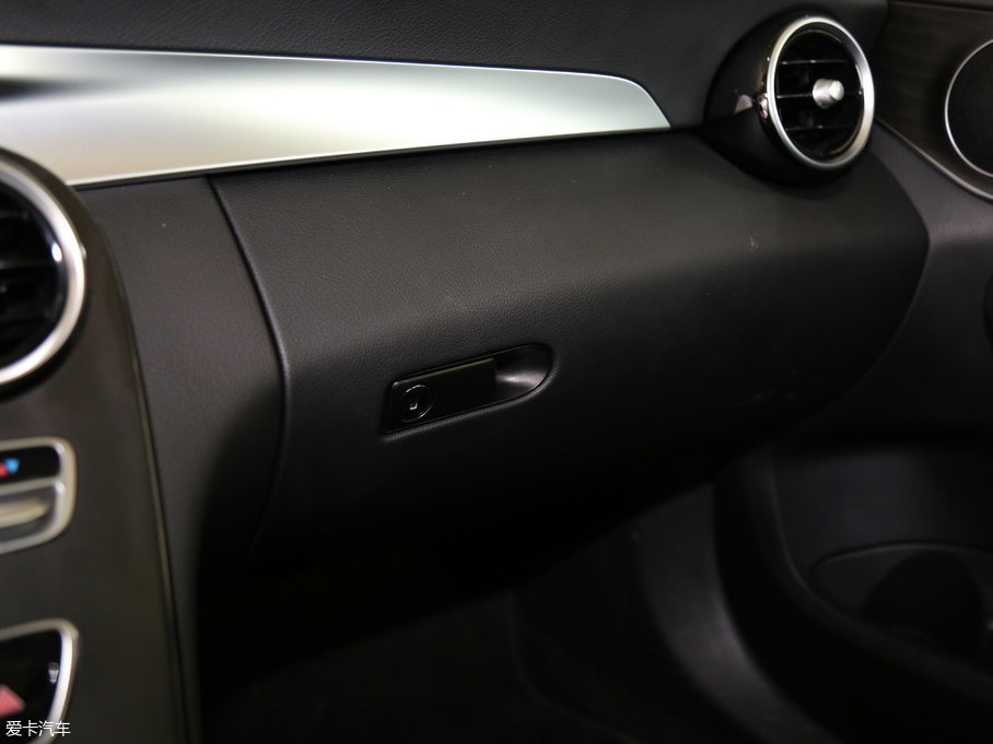 2017YC Ŀ C 200 L 4MATIC \Ӱ