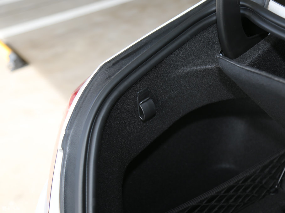 2017YC Ŀ C 200 L 4MATIC \Ӱ