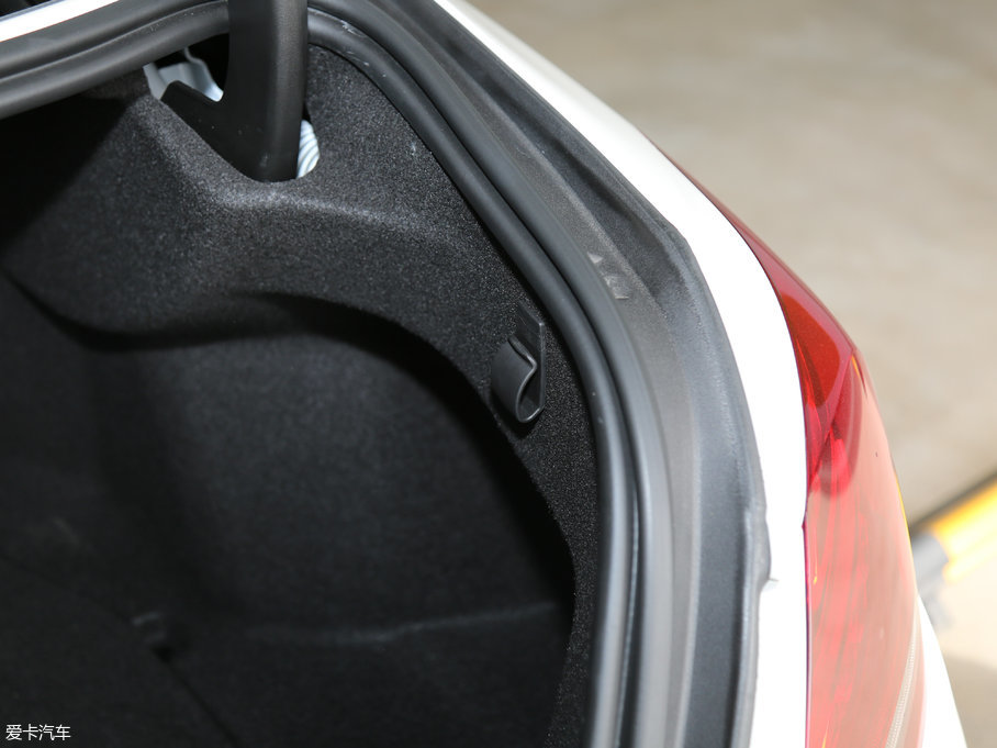 2017YC Ŀ C 200 L 4MATIC \Ӱ