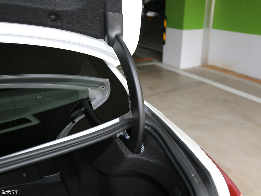 2017YC Ŀ C 200 L 4MATIC \Ӱ