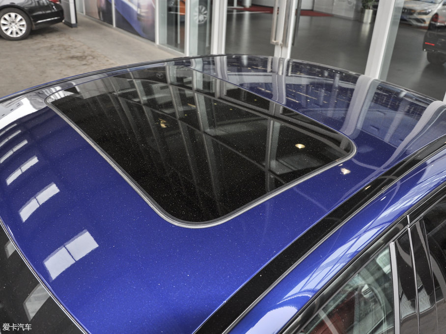 2017YC Ŀ C 200 \Ӱ