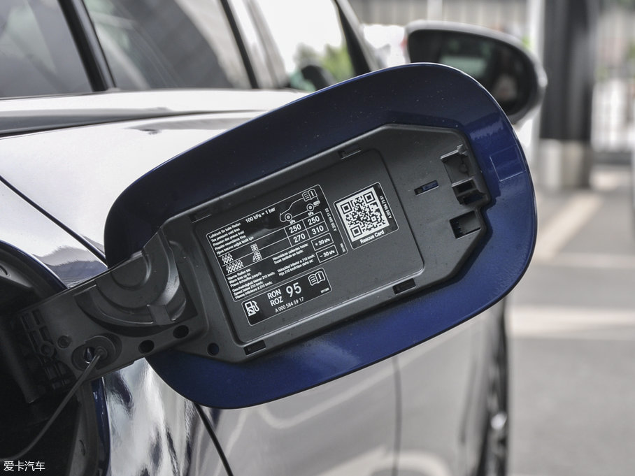 2017YC Ŀ C 200 \Ӱ