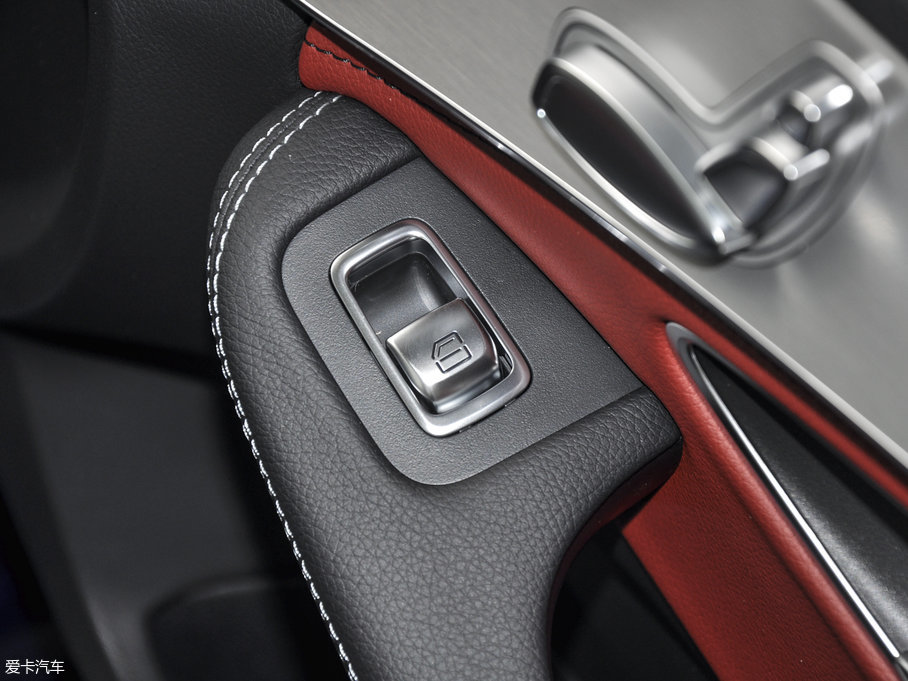 2017YC Ŀ C 200 \Ӱ