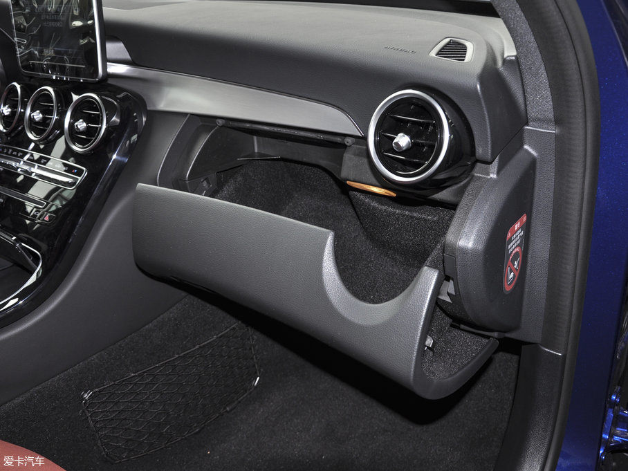 2017YC Ŀ C 200 \Ӱ