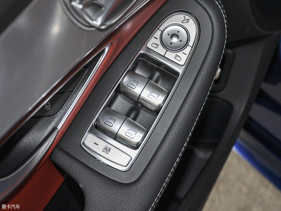 2017YC Ŀ C 200 \Ӱ