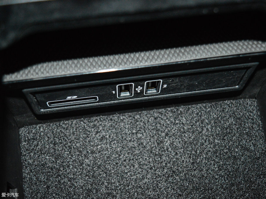 2017YC Ŀ C 200 L \