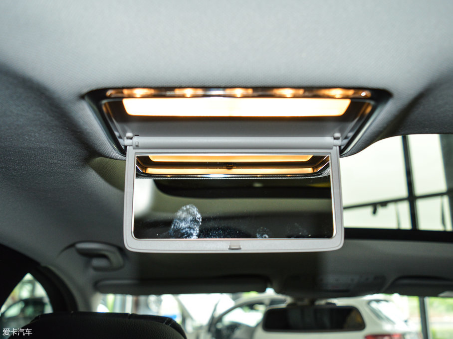 2017YC Ŀ C 200 L \(yn)