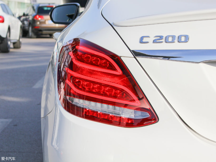 2017YC Ŀ C 200 \Ӱ