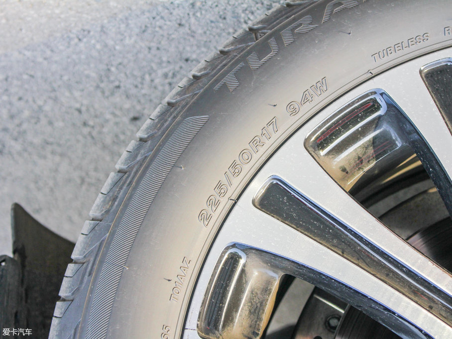 2017YC Ŀ C 200 L