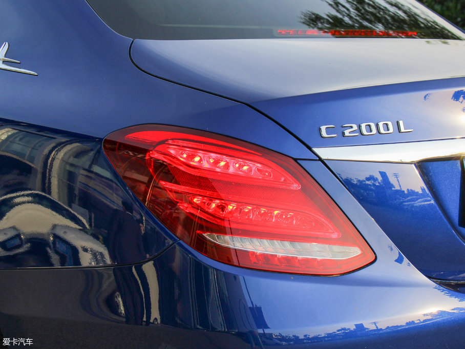 2017YC Ŀ C 200 L