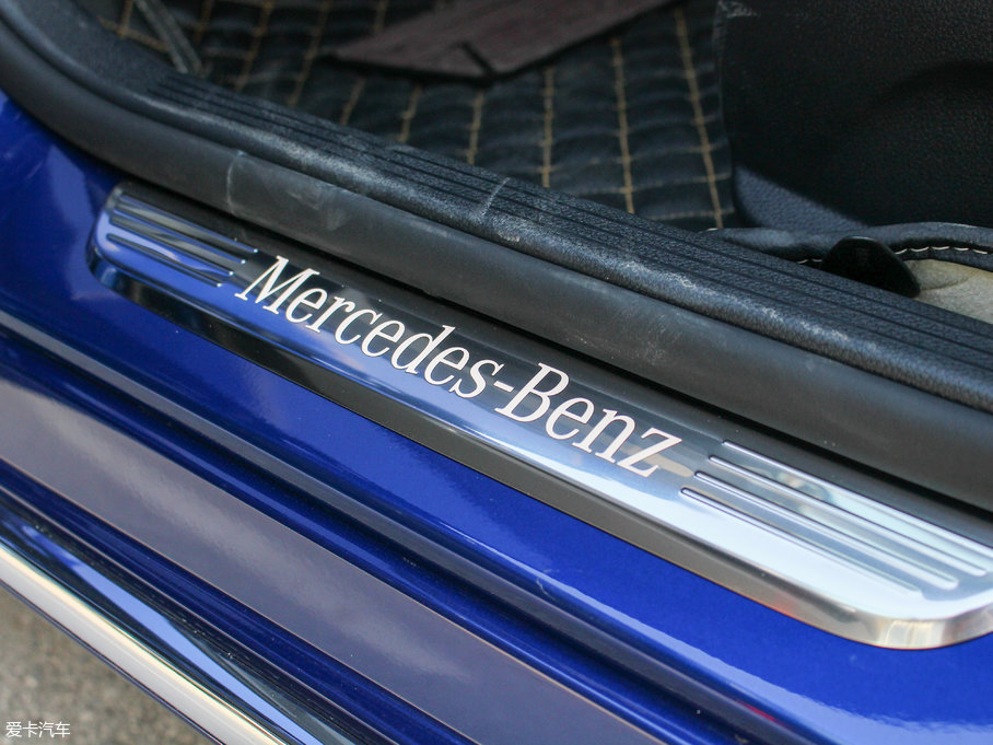 2017YC Ŀ C 200 L