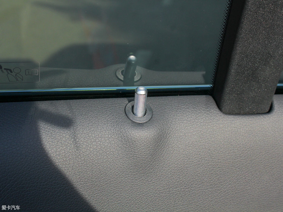 2017YC Ŀ C 200 L