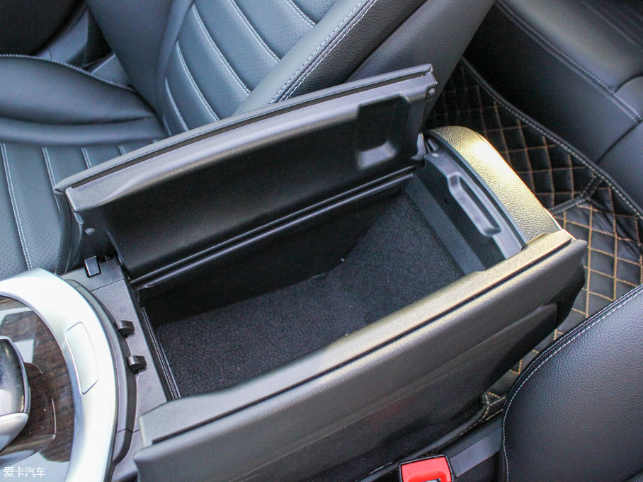 2017YC Ŀ C 200 L