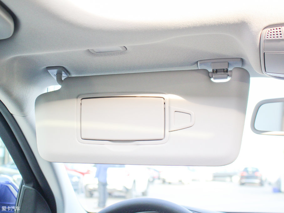 2017YC Ŀ C 200 L