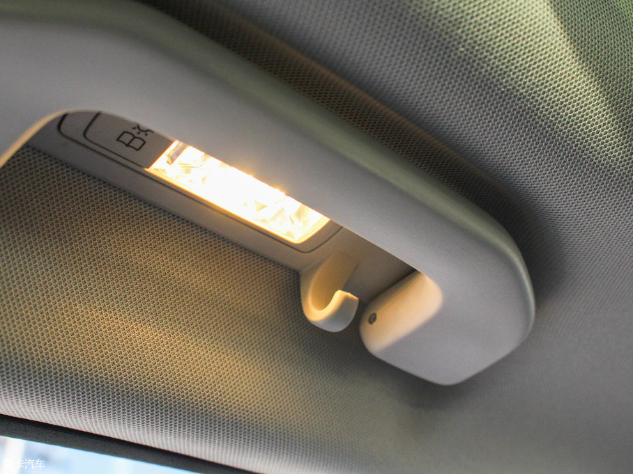 2017YC Ŀ C 200 L