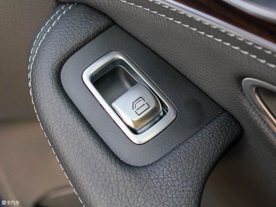 2017YC Ŀ C 200 L