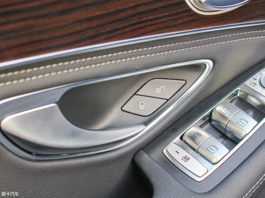 2017YC Ŀ C 200 L