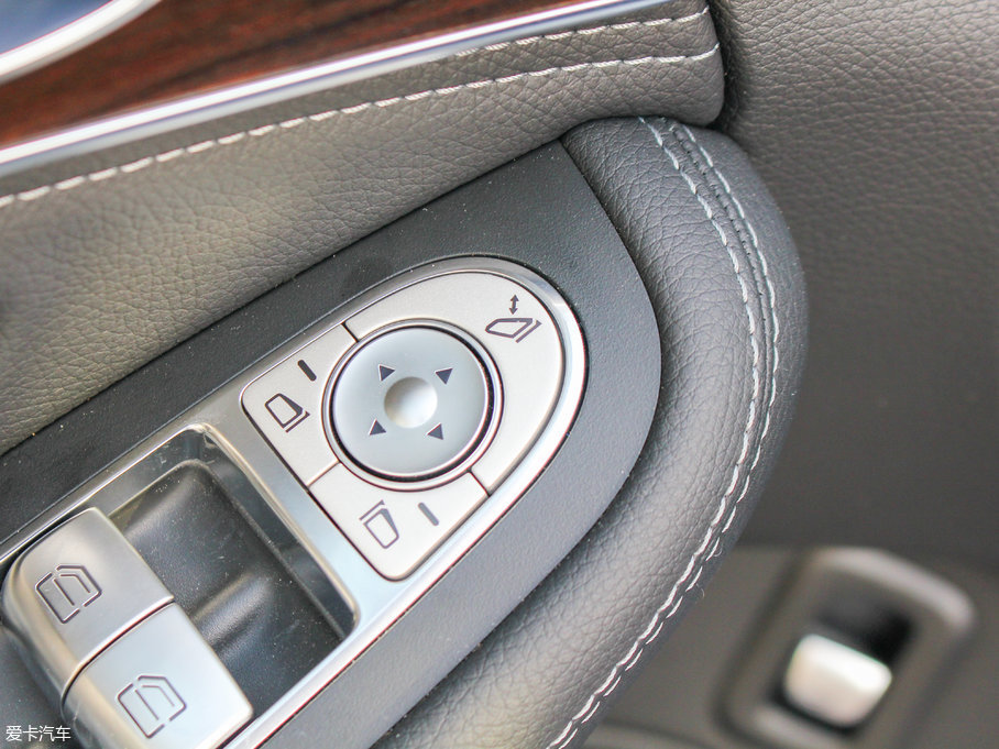 2017YC Ŀ C 200 L