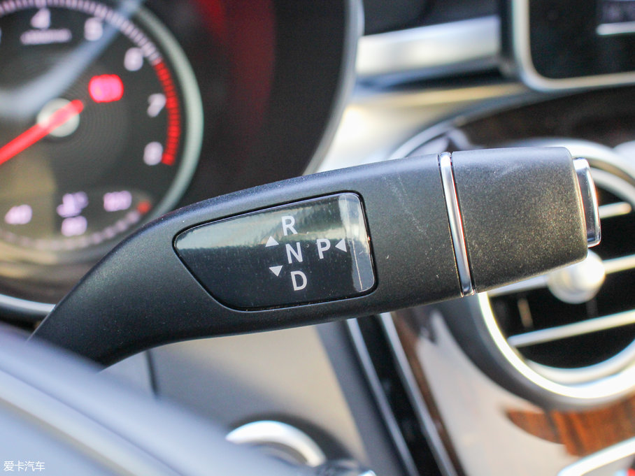 2017YC Ŀ C 200 L