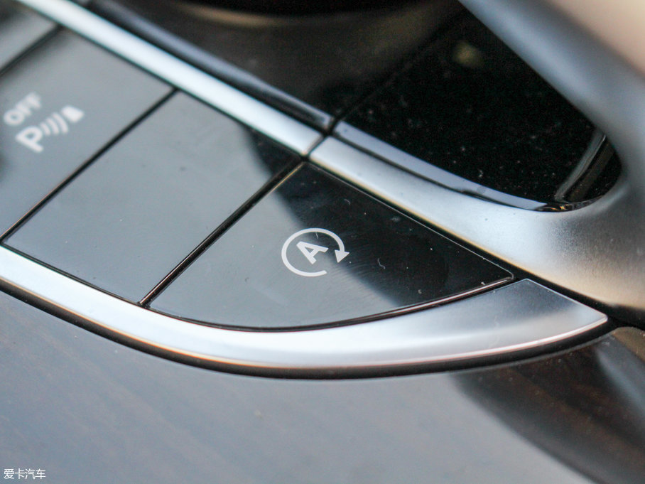 2017YC Ŀ C 200 L