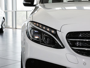 2017Ŀ C 200 4MATIC \Ӱ ^