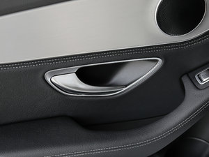 2017Ŀ C 200 4MATIC \Ӱ g