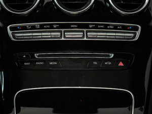 2017Ŀ C 200 4MATIC \Ӱ п؅^