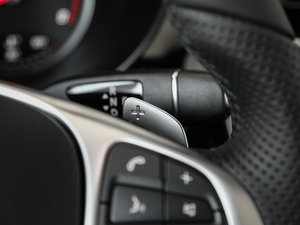 2017Ŀ C 200 4MATIC \Ӱ п؅^