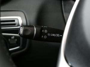 2017Ŀ C 200 4MATIC \Ӱ п؅^