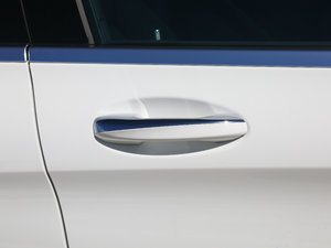 2017Ŀ C 200 L 4MATIC \Ӱ ^