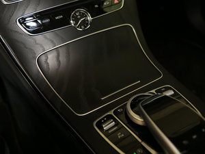 2017Ŀ C 200 L 4MATIC \(yn)Ӱ п؅^(q)