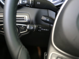 2017Ŀ C 200 L 4MATIC \(yn)Ӱ п؅^(q)