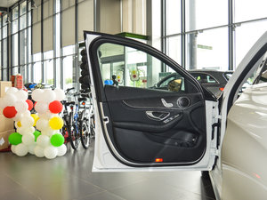 2017Ŀ C 180 L \(yn)(dng)r(sh) g