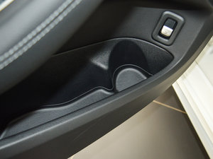 2017Ŀ C 180 L \(yn)(dng)r(sh) g