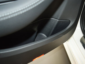 2017Ŀ C 180 L \(yn)(dng)r(sh) g